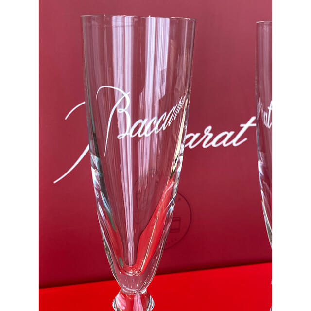 Baccarat(バカラ)のぴあんちさん専用！ベガ　シャンパンフルート　シャンパングラス ペア　未使用品 インテリア/住まい/日用品のキッチン/食器(グラス/カップ)の商品写真