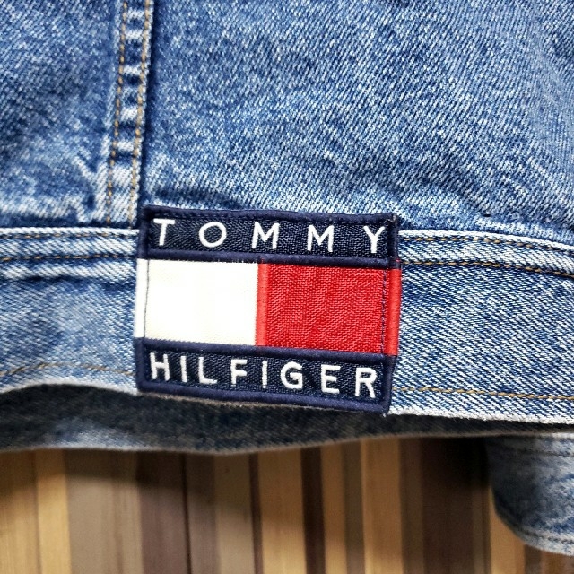 激レア 〓 TOMY フラッグタグ 90s 刺繍ビッグロゴ HILFIGER