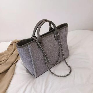 ディーホリック(dholic)のキャンバス　チェーン　トートバッグ　韓国　CHANEL(トートバッグ)