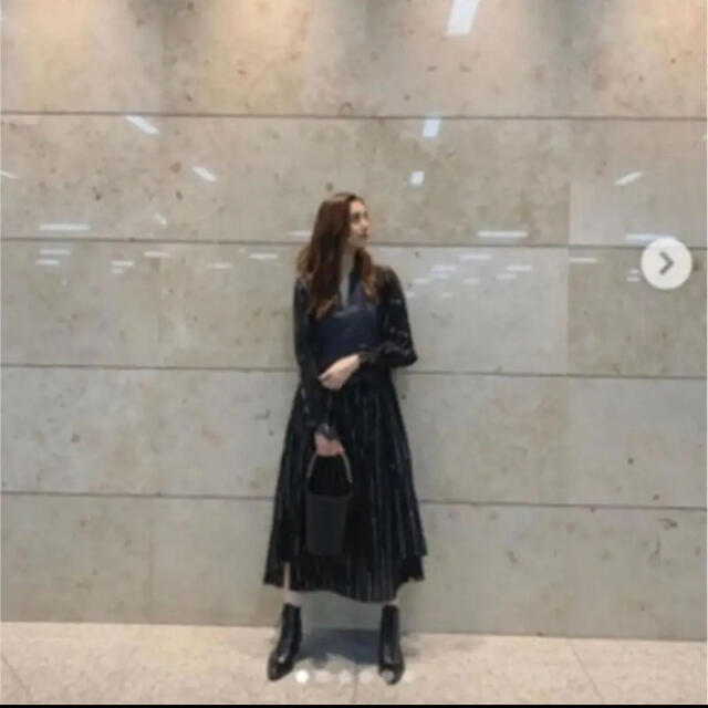新木優子さん着用‼️❤️AMERI❤️WASHI LAYERED DRESS | フリマアプリ ラクマ