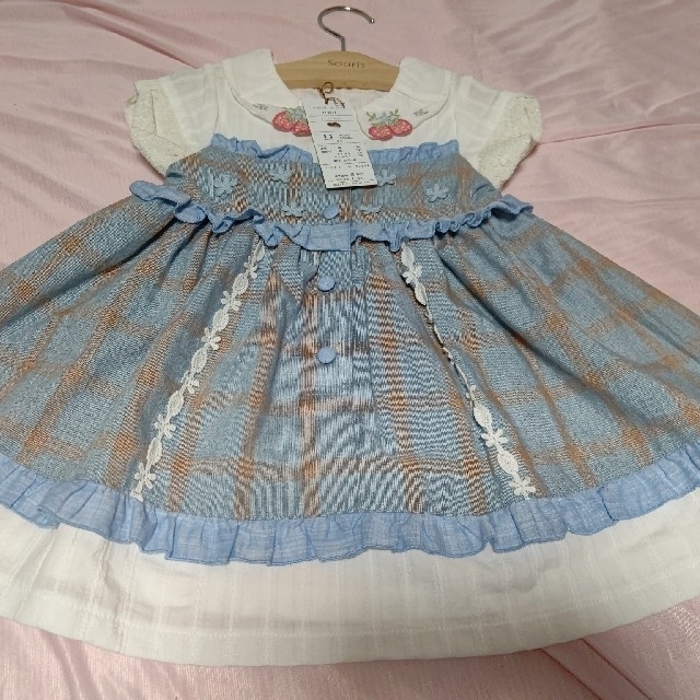 Souris(スーリー)のSouris ワンピース 90cm 出品未使用 キッズ/ベビー/マタニティのキッズ服女の子用(90cm~)(ワンピース)の商品写真