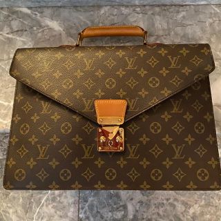 ルイヴィトン(LOUIS VUITTON)のルイヴィトン　ビジネスバック　セルヴィエット・コンセイエ　難あり(ビジネスバッグ)