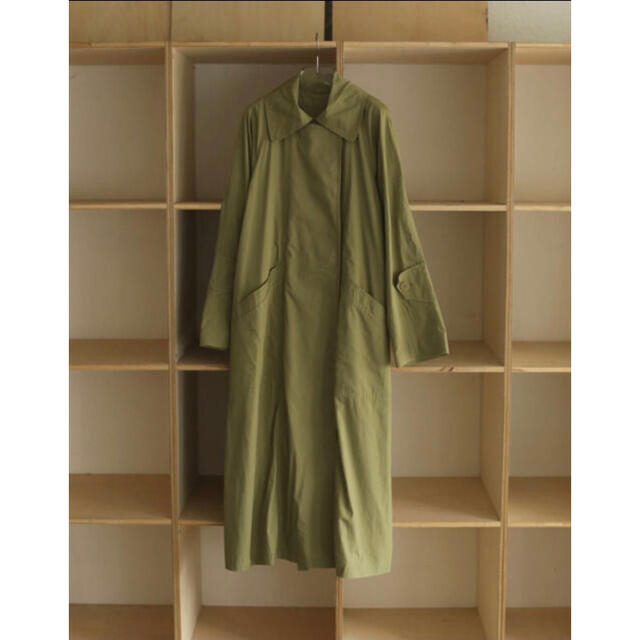 TODAYFUL(トゥデイフル)の【新品　タグ付】Tuck Over Trenchcoat TODAYFUL レディースのジャケット/アウター(トレンチコート)の商品写真