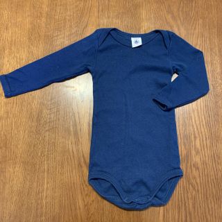 プチバトー(PETIT BATEAU)のPETIT BATEAU プチバトー　ロンパース　肌着　74cm(ロンパース)