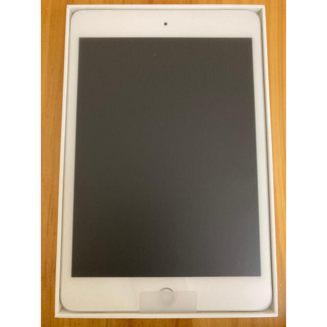 新品未使用　iPad mini 5 Wi-Fi  64GB シルバー 2