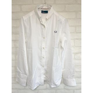 フレッドペリー(FRED PERRY)のフレッドペリー　ホワイトシャツ　レディース　Lサイズ　ブラウス　長袖シャツ(シャツ/ブラウス(長袖/七分))