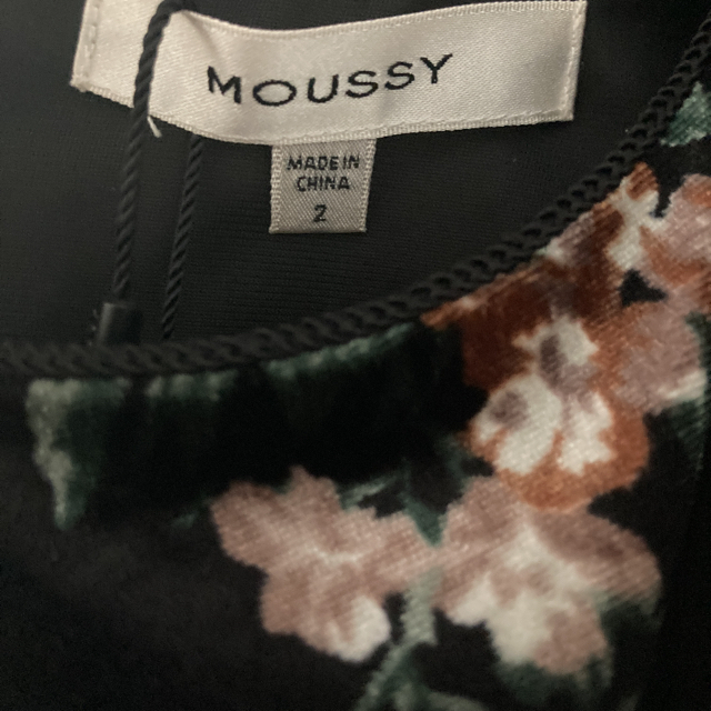 新品未使用 MOUSSY ベルベット フラワー ワンピース 2