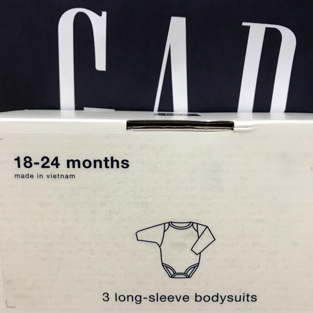 babyGAP(ベビーギャップ)の最終値下げ‼️新品‼️Babygap 長袖ボディオール 3枚セット 90cm キッズ/ベビー/マタニティのキッズ服女の子用(90cm~)(下着)の商品写真