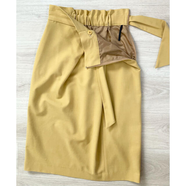 ROPE’(ロペ)のROPÉ ロペ　スカート　美品　イエロー　秋カラー レディースのスカート(ひざ丈スカート)の商品写真