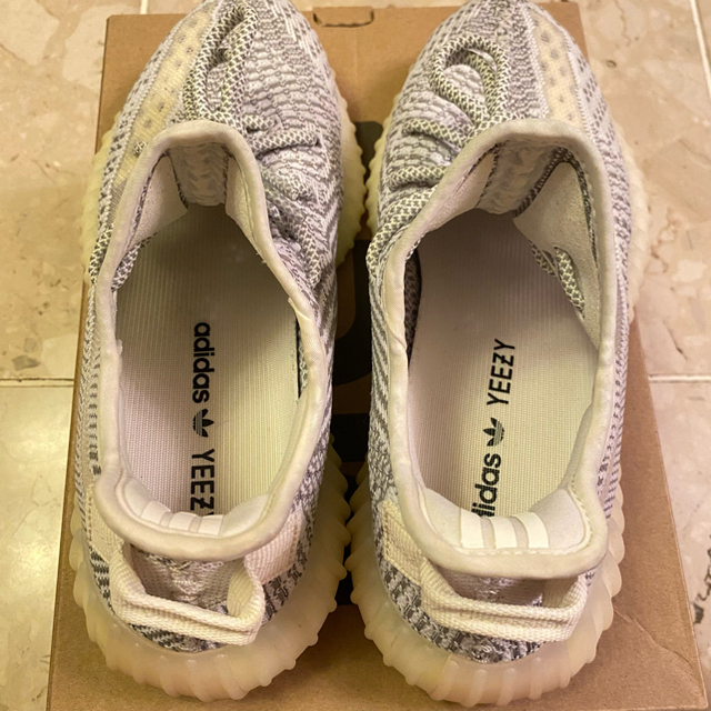 adidas(アディダス)のadidas YeezyBoost350 V2 Static 25cm  メンズの靴/シューズ(スニーカー)の商品写真