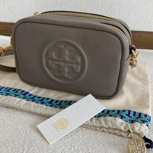 Tory Burch トリーバーチ ペリーボンベ カメラバッグ