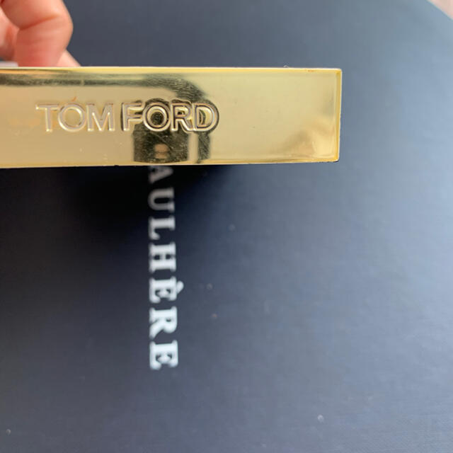 TOM FORD(トムフォード)の専用⭐︎ コスメ/美容のベースメイク/化粧品(フェイスパウダー)の商品写真