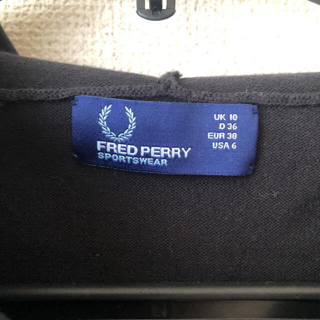 FRED PERRY(フレッドペリー)のフレッドペリー FRED PERRY パーカー レディースのトップス(パーカー)の商品写真