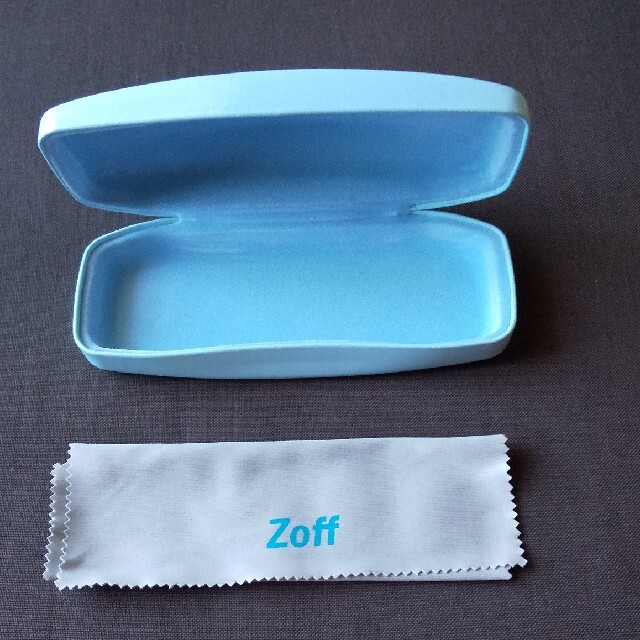 Zoff(ゾフ)のzoff めがねケース　2個　白+水色 レディースのファッション小物(サングラス/メガネ)の商品写真