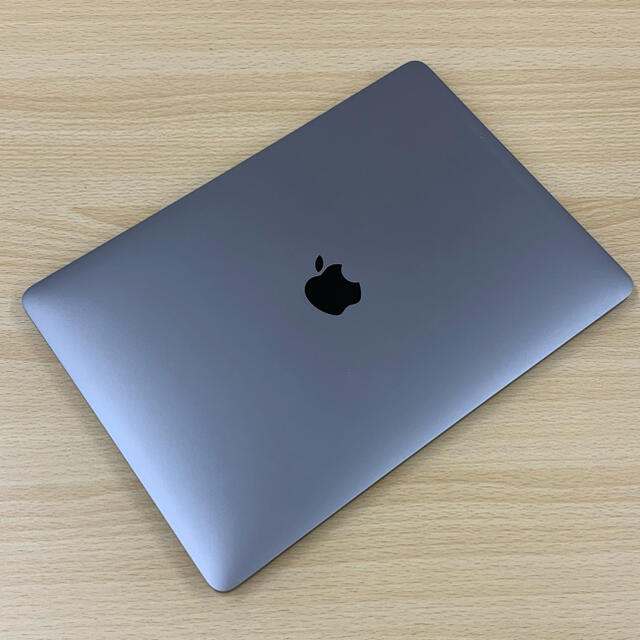 MacBook Pro 2019/13インチ/Touch Bar