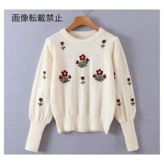 ザラ(ZARA)の🎃10月新作👻6158◆エンブロイダリー 刺繍 花 ニット セーター(ニット/セーター)