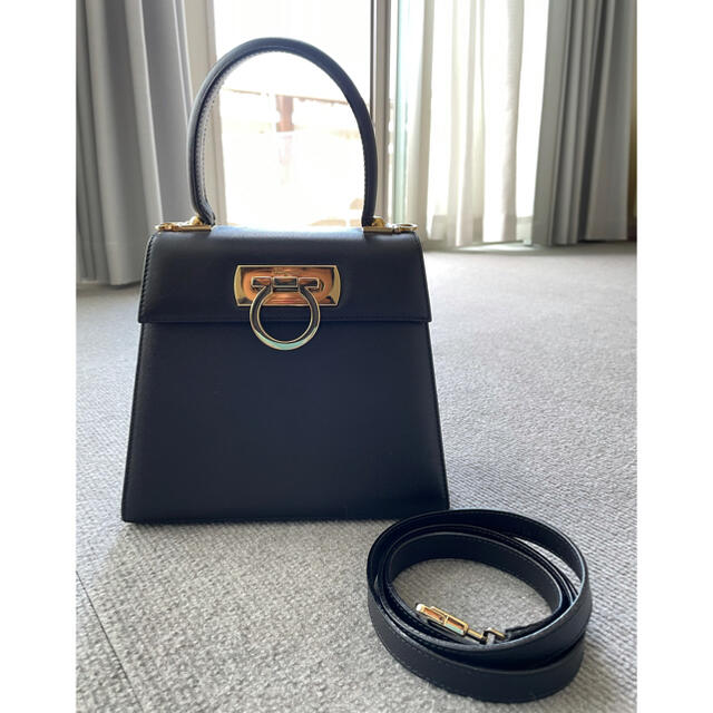 美品　フェラガモ　Ferragamo 2way ハンドバッグ