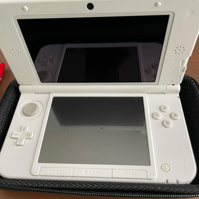 最大59%OFFクーポン 3DSLL本体 充電器 ケース カセット10個付き