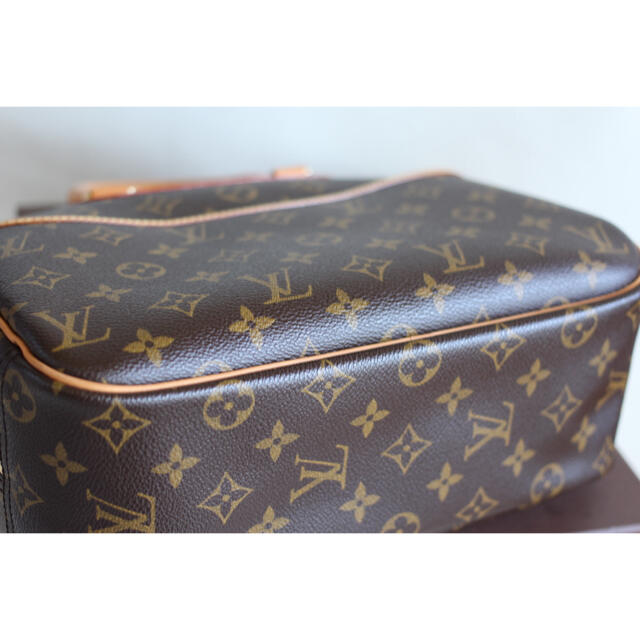 LOUIS VUITTON(ルイヴィトン)のAZ様専用　ルイヴィトン  トゥルーヴィル　美品　ハンドバッグ レディースのバッグ(ハンドバッグ)の商品写真