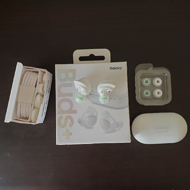 Galaxy Buds +  ホワイト SpinFitイヤーピース付