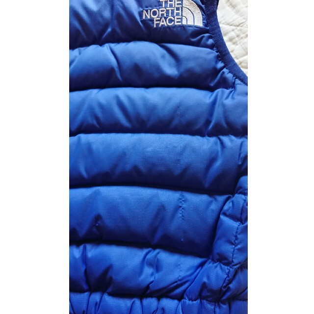 THE NORTH FACE(ザノースフェイス)のノースフェイス　ダウンベスト　80 キッズ/ベビー/マタニティのベビー服(~85cm)(ジャケット/コート)の商品写真