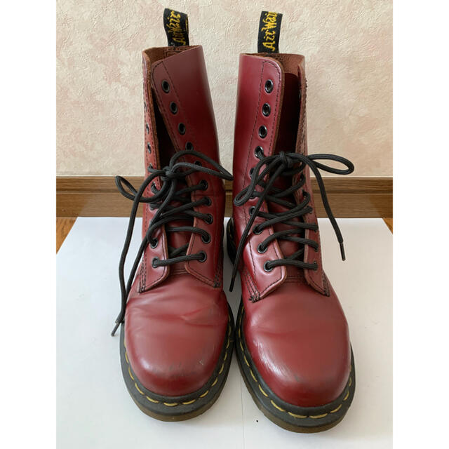 Dr.Martens(ドクターマーチン)のドクターマーチン チェリーレッド 10ホール UK4 レディースの靴/シューズ(ブーツ)の商品写真