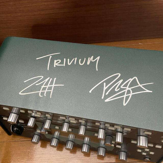 KORG(コルグ)のTriviumサイン付き Kemper Profiling Amplifier 楽器のギター(エフェクター)の商品写真