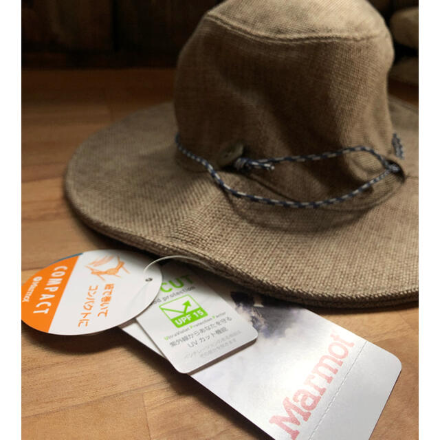 MARMOT(マーモット)の値下げ　marmot  帽子　新品　ベージュ　M レディースの帽子(キャップ)の商品写真