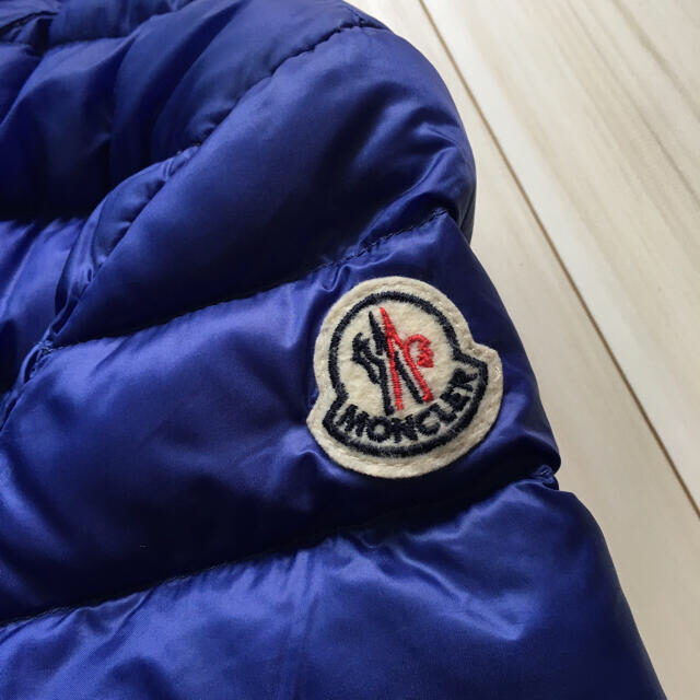 MONCLER(モンクレール)のモンクレール  ライトダウン ジャケット ブルー152 12a  0 00 レディースのジャケット/アウター(ダウンジャケット)の商品写真