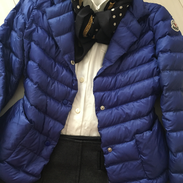 MONCLER(モンクレール)のモンクレール  ライトダウン ジャケット ブルー152 12a  0 00 レディースのジャケット/アウター(ダウンジャケット)の商品写真