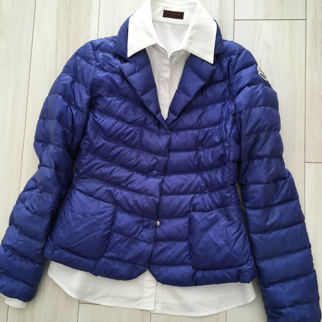 MONCLER(モンクレール)のモンクレール  ライトダウン ジャケット ブルー152 12a  0 00 レディースのジャケット/アウター(ダウンジャケット)の商品写真