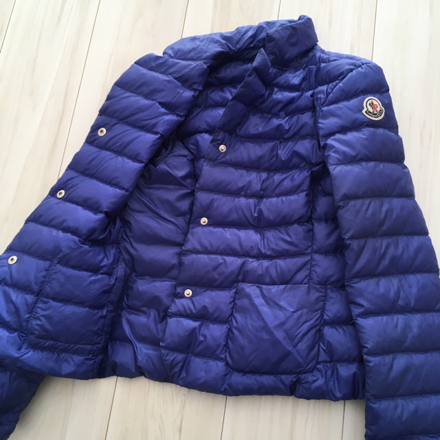 MONCLER(モンクレール)のモンクレール  ライトダウン ジャケット ブルー152 12a  0 00 レディースのジャケット/アウター(ダウンジャケット)の商品写真