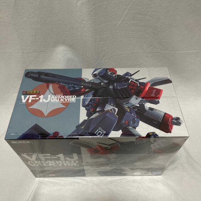 BANDAI(バンダイ)のDX超合金 超時空要塞マクロス VF-1Jアーマードバルキリー(一条輝機) ② エンタメ/ホビーのフィギュア(アニメ/ゲーム)の商品写真