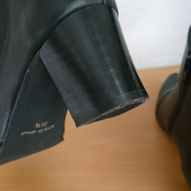 YOSUKE(ヨースケ)の【美品】2回使用 YOSUKEショートブーツ  黒 size25.5 日本製本革 レディースの靴/シューズ(ブーツ)の商品写真
