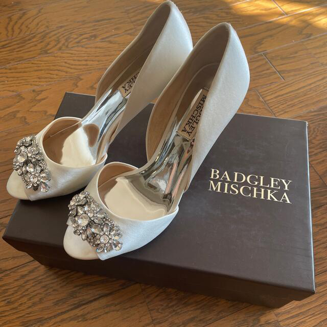 BADGLEY MISBHKA パンプス