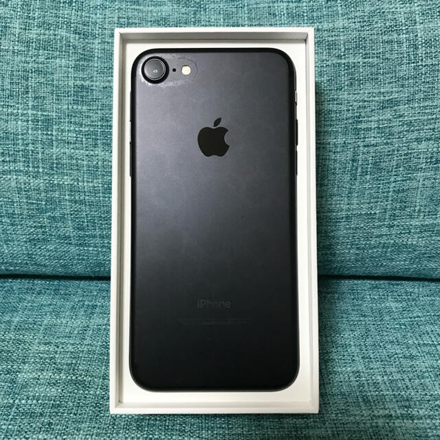 【買替前値引】iPhone 7 Black 128 GB SIMロック解除済み 2