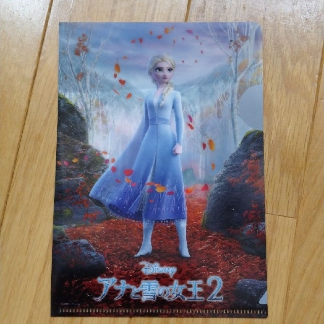 アナと雪の女王2パンフレット／クリアファイル エンタメ/ホビーのアニメグッズ(クリアファイル)の商品写真