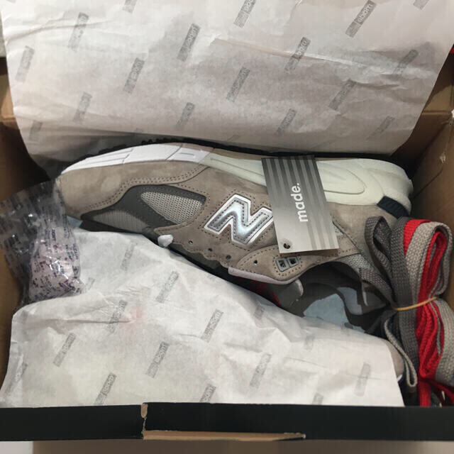 【完売品 新品未使用】M990VS2 27.5cm new balance