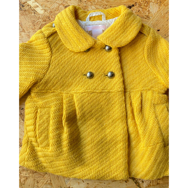海外ブランド　JANIE AND JACK  黄色　コート　12 TO 24  キッズ/ベビー/マタニティのベビー服(~85cm)(ジャケット/コート)の商品写真