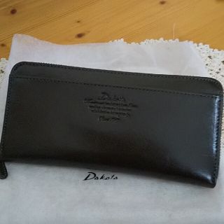新品未使用。Dakota(ダコタ)ダークグリーン、イタリア製本革長財布。(財布)