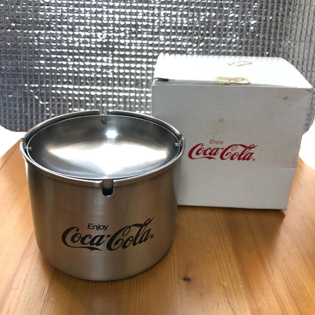 コカ・コーラ(コカコーラ)のコカコーラ　灰皿 エンタメ/ホビーのコレクション(ノベルティグッズ)の商品写真