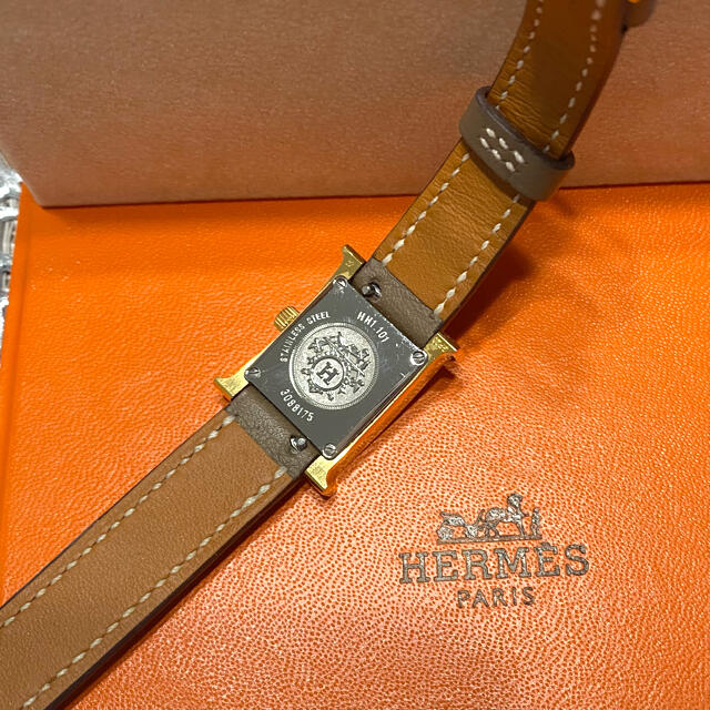 Hermes(エルメス)の替えベルトセット★Hウォッチ　PM  HERMES ゴールド　エトゥープ レディースのファッション小物(腕時計)の商品写真