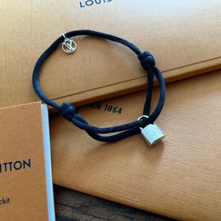 LOUIS VUITTON - 新品未使用ルイヴィトン ロックイットブラック BTS