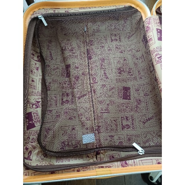 SNOOPY(スヌーピー)のSNOOPYキャリーケース　マスタード色　機内持ち込み可 レディースのバッグ(スーツケース/キャリーバッグ)の商品写真