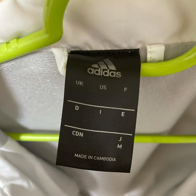 adidas(アディダス)のadidas ジャージ　ウィンドブレーカー レディースのジャケット/アウター(ナイロンジャケット)の商品写真