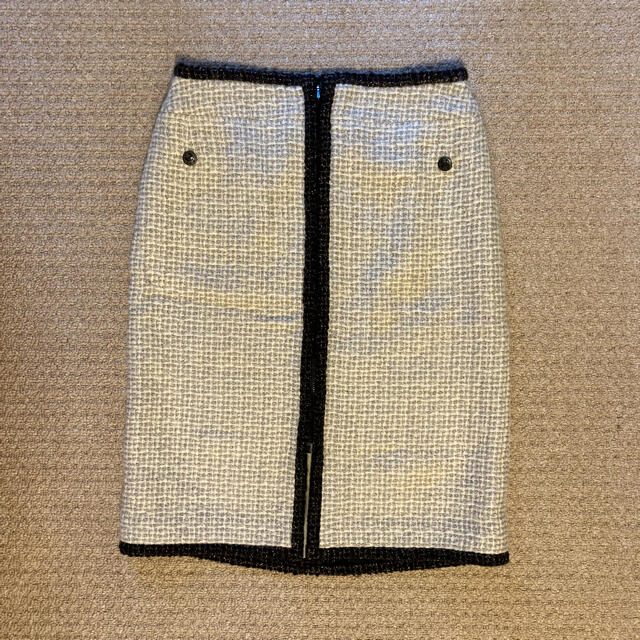 CHANEL(シャネル)のシャネル☆パイピングツイードタイトスカート レディースのスカート(ひざ丈スカート)の商品写真