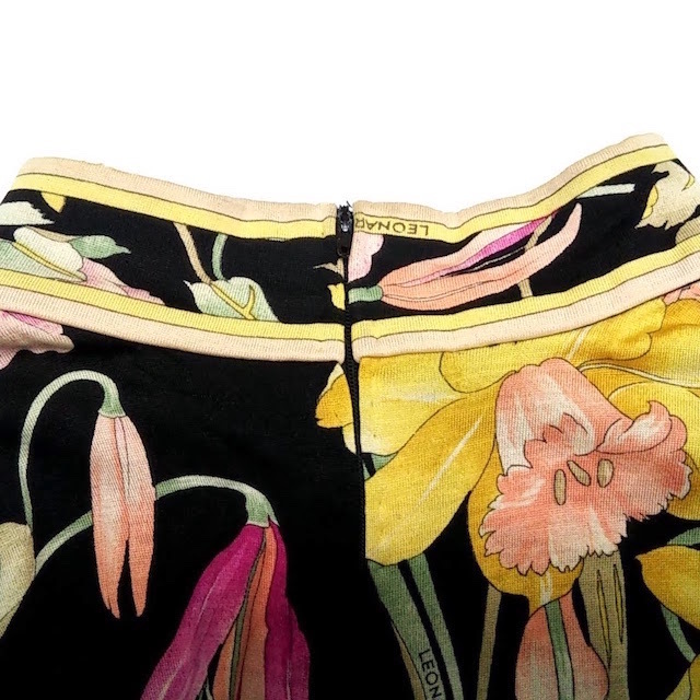 LEONARD(レオナール)のレオナール 長袖カットソー サイズL - 花柄 レディースのトップス(カットソー(長袖/七分))の商品写真