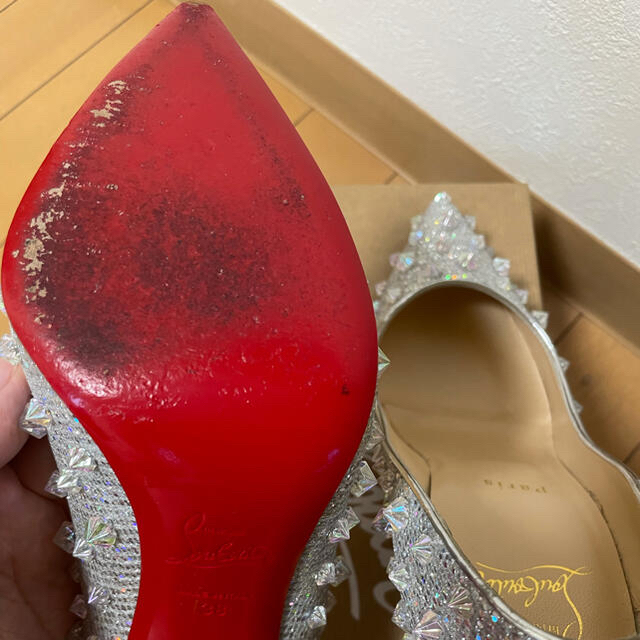 美品】クリスチャンルブタン グリッターレインボウ