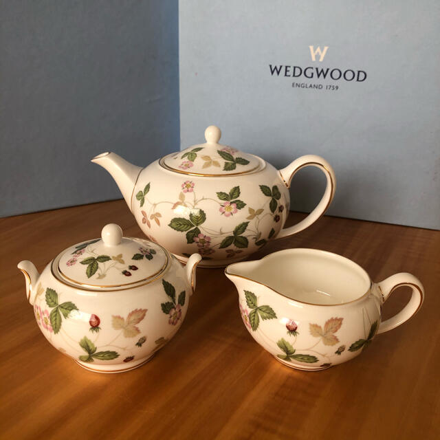 【未使用】WEDGWOOD ワイルドベリー ティーポットセット