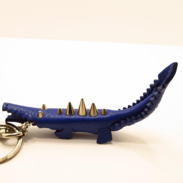 FENDI フェンディ キーホルダーチャーム ワニの通販 by ブラン